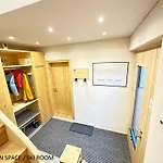 Yeti Apartment