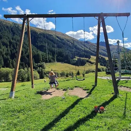 Lägenhet Yeti Sedrun