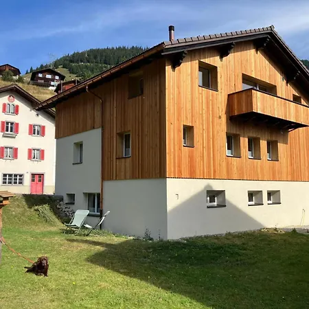 Yeti Apartment Sedrun